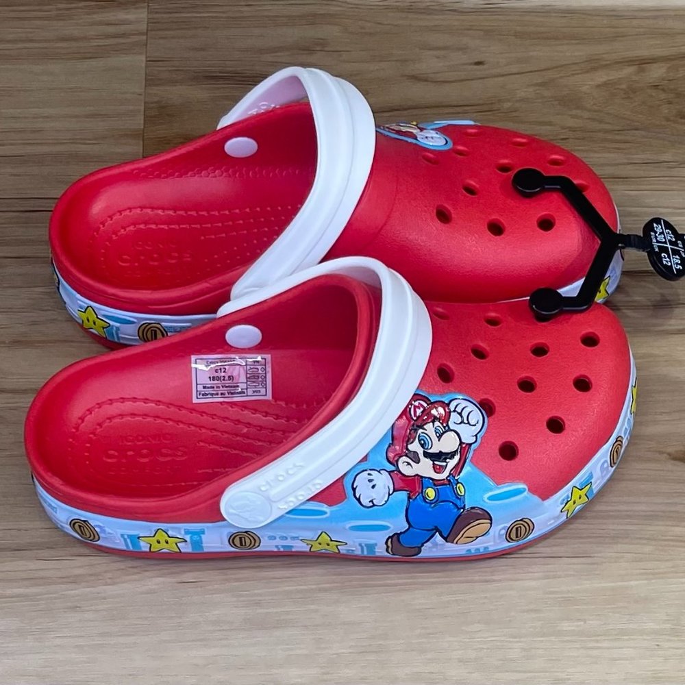 Kids' Crocs Fun Lab Super Mario™ Lights Clogs